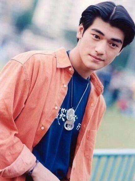 男明星年轻,盘点那些风华正茂的男明星风采